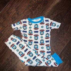 Thomas the train pajamas size 5T